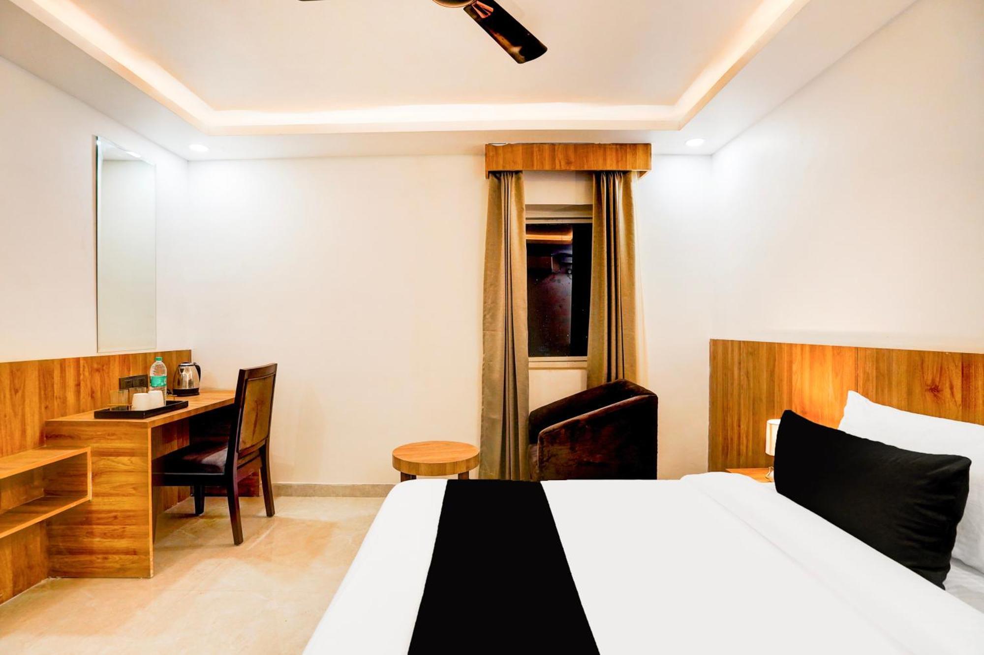 Townhouse Grand Address Hotel And Banquet 加济阿巴德 外观 照片